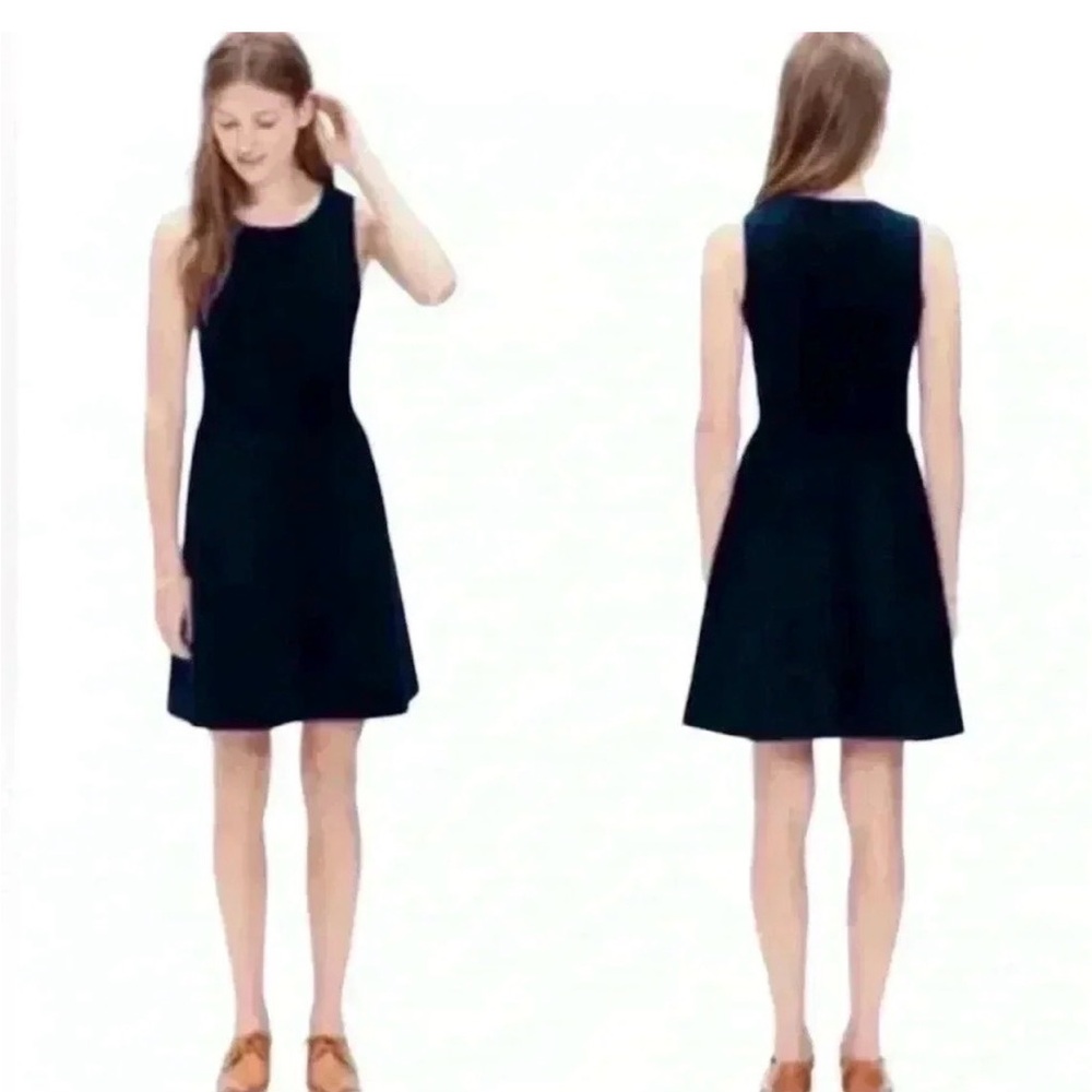 Madewell Adore Sleeveless Fit and Flare Navy Dress Size 4